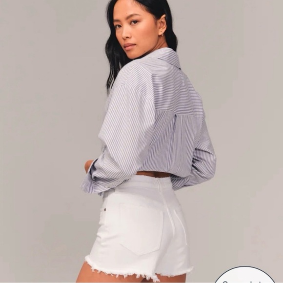 Abercrombie & Fitch Curve Love Women’s High Rise 4” Mom Short | White | NWT - Picture 3 of 4